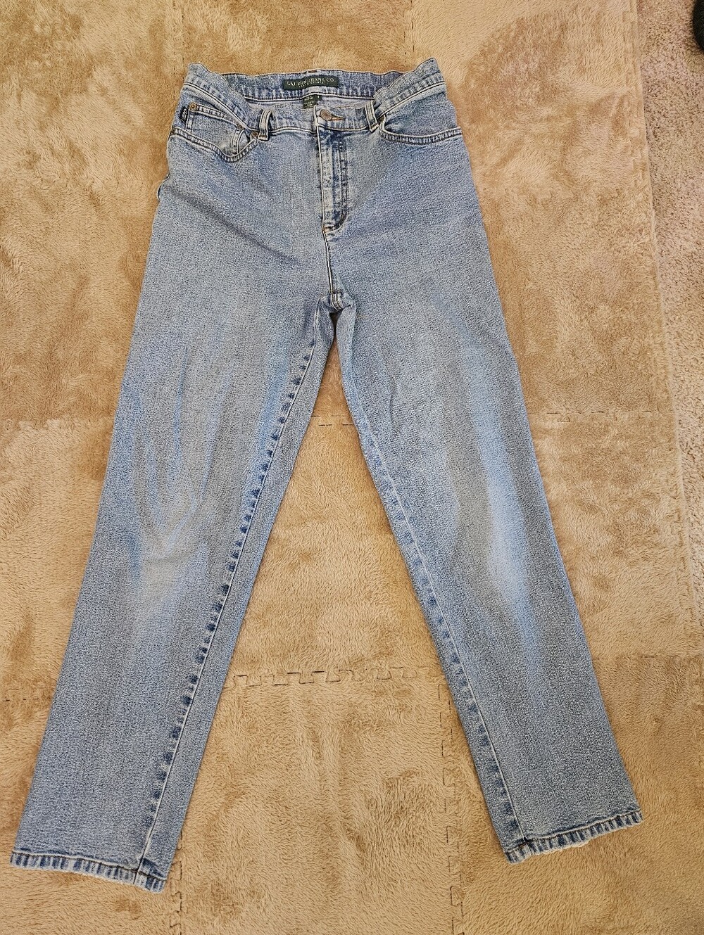 Ralph Lauren Vintage jeans Size 4. Light wash, straight leg 2000's / 90's